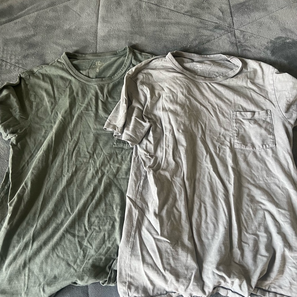 Two J. Crew Garment-dyed Slub Cotton Tees in Green and Gray, slim fit